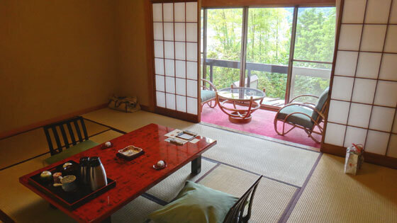 blog15.6.2room.jpg